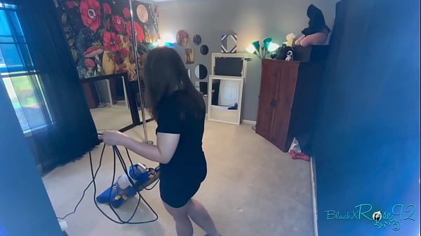 Vacuuming Carpet Powder HOUSEWIFE HOUSECLEANING milf housekeeping  