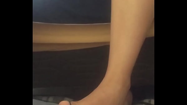 Hobie de  Shely pisando esclavo