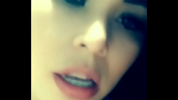 Morena quente chegando com novos v&iacute;deos Agatha reis