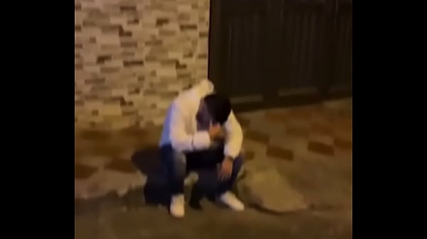 Cuernudo en p&uacute;blico