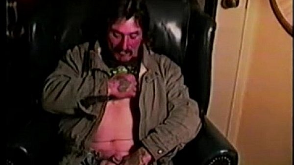 Mature Man Larry Jerks Off 