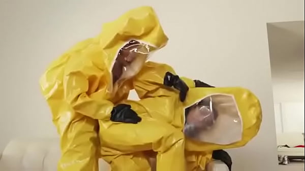 Dois safadinhos infectados transando com mais seguran&ccedil;a que a jontex proporciona.