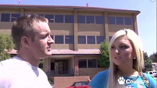 Skinny blondie Kendra Devons blowing and jumping on shaft