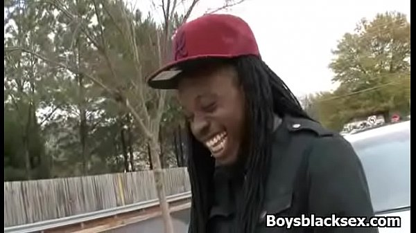 Black Muscular Man Seduces and Fuck White Sexy Boy 04