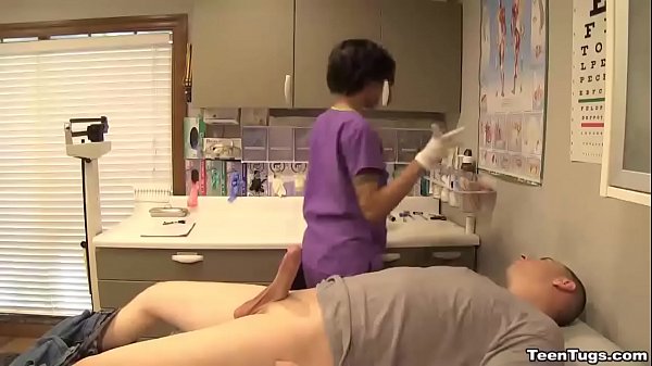 teen-Sexy nurse cum extraction