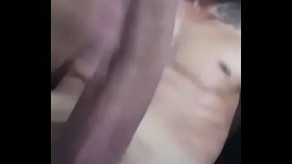 Novinho se acabando que gostoso esse dotado logo cedo 