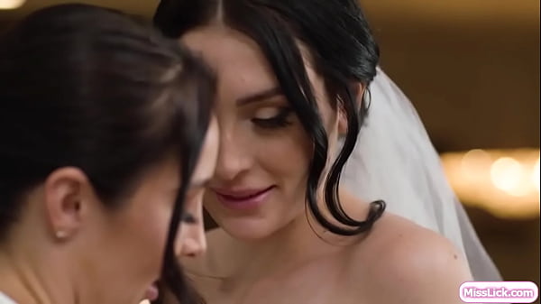 Lesbian milf Melissa Stratton comforts her fiancee after getting their wedding rescheduled.Shes making up for it by kissing and licking her pussy