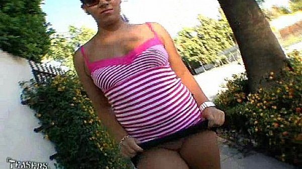 TeasersVod.015.Alexa.Jordan-Upskirt