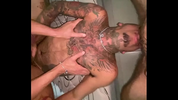 Dividindo o andyhardxxx  