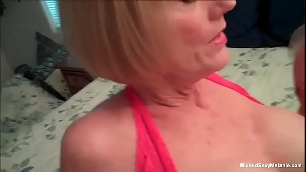 Naughty MILF love to fuck