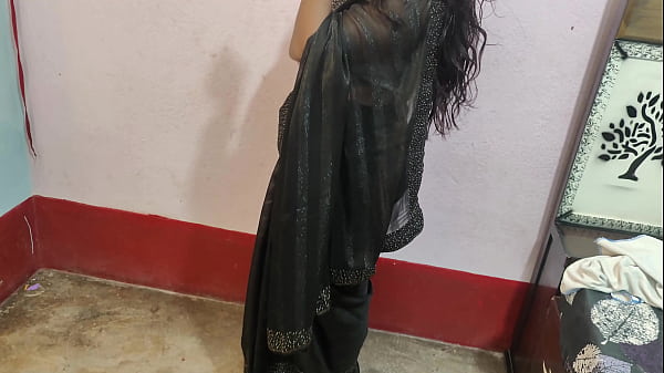 Muslim lady fucked by her Hindu boyfriend in black saree