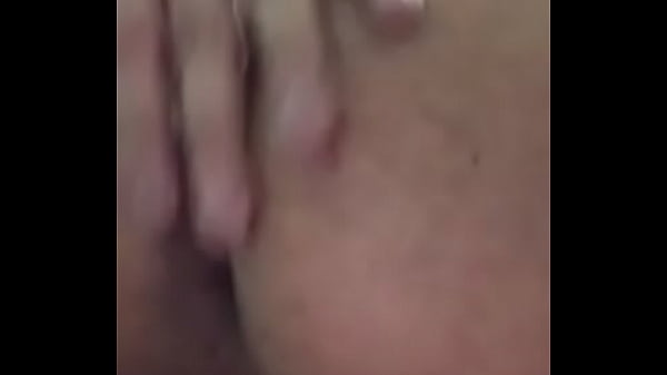 mostrando meu cu guloso... 