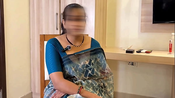 Bhabhi ji live in new flat gave a gift to neighbor Devar ji, first time xxx video in Hindi audio