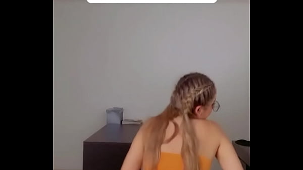 Que bien se siente pensar en mi t&iacute;o cuando me est&aacute; cogiendo  