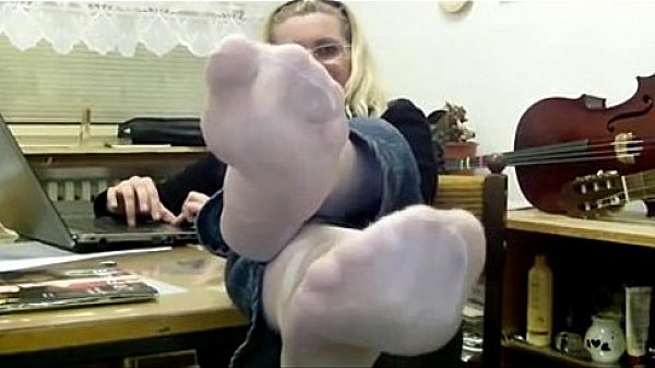 mrs teacher and her nylonfeet