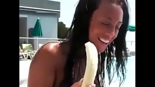 Banana Deepthroat