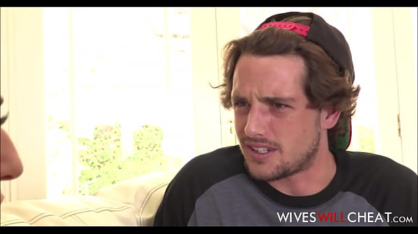 Cute Young Wife Melissa Moore Cheats On Husband With y. Guy When Husband Goes To Work  