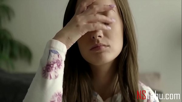 Things Get Awkward When You Fuck Your Lesbian Stepsister - Cassidy Klein, Gia Paige 