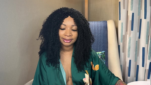 Eva Parker reads into the New Year  