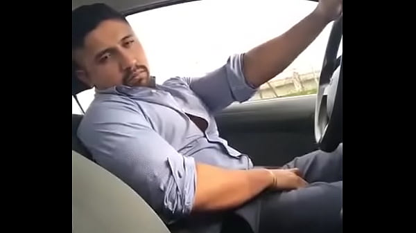 El doctor masturb&aacute;ndose