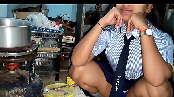 Mumbai ashu could not stop seeing his big lund and request to kiss his