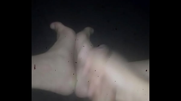 Gay caliente se viene a chorros  