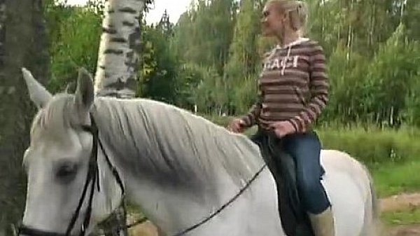 Blonde Russian Girl banged in the barn