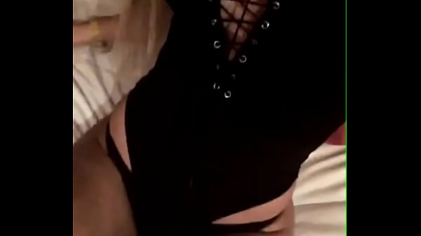 sexy chaque&ntilde;a nicole