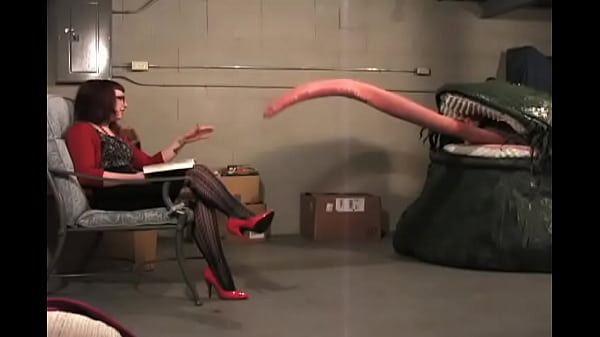 Reto Girl Eaten by Monster