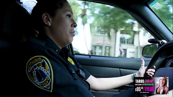 FreeUse StepMommy wants to Fuck - Nikki Brooks