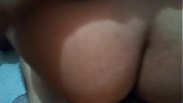 Unos sentones de mi puta  