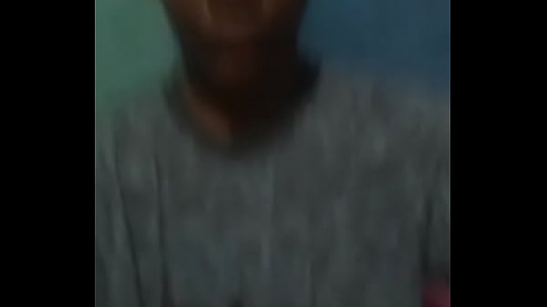 MENINO DE PIRU GROSSO BATENDO UMA PRA COMPUTADOR DE PRIMEIRA GERA&Ccedil;&Atilde;O 