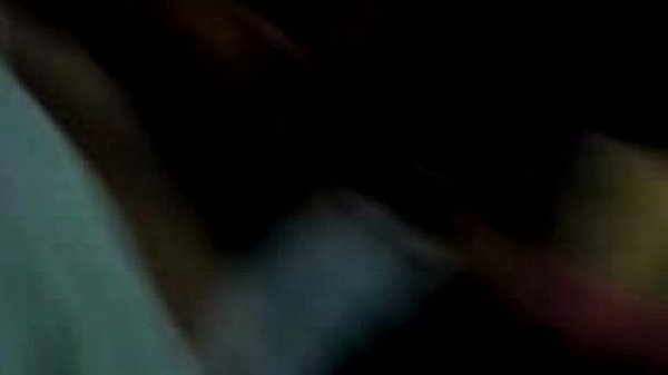 Brincando em quanto o irm&atilde;o ta no banho.