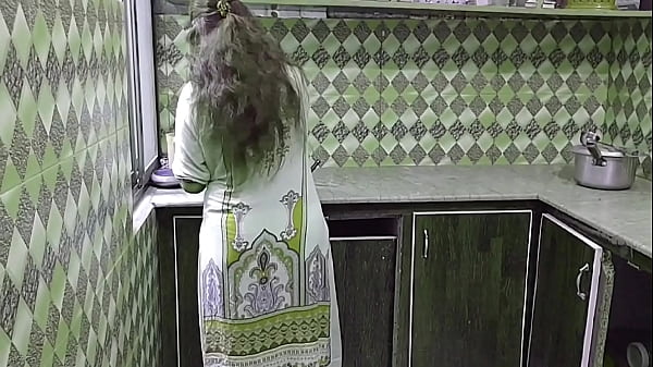 Indian Desi Bhabhi Fucked in Kitchen While She Busy in Kitchen Hindi Audio Xxxxx