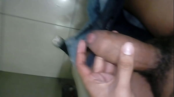 eyaculando chorros de semen