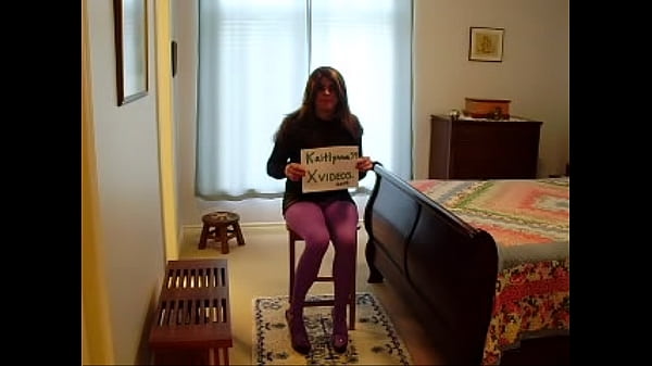 Kaitlynne39 Verification video tease, smack that ass. 