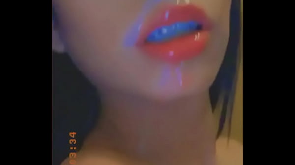 Con mecos en su cara de puta - lo sube a facebook 2  