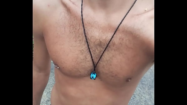 Chovendo e eu animado .