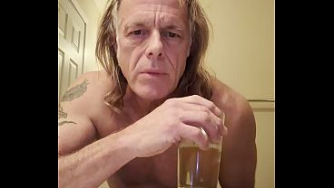 Perry loves to webcam with online Doms who want Perry to drink lots of piss on webcam  