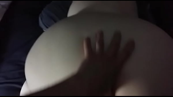 Rab&atilde;o deslizando no meu pau  