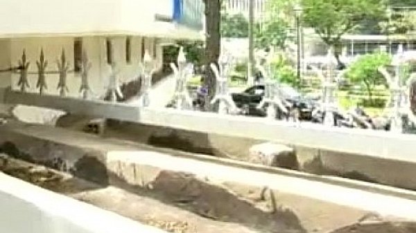 YouTube - Cua g&aacute;i (T-n Beo h&aacute;t r-t vui)