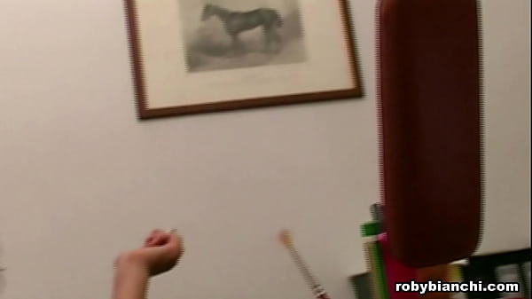 He only had to take a few photos but ends up fucking the photographer 