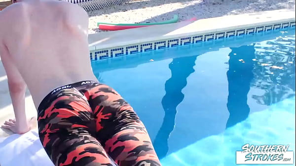 Bottom Gay Moans From Massive Raw Dick  