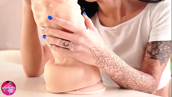 Girl Play Very Huge Sex Toy and FeetJob - Homemade  