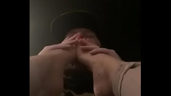 Her feet smelt and tasted so amazing  