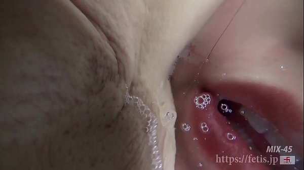 唾液・ツバ・つば・よだれ・ヨダレ・涎・舌  