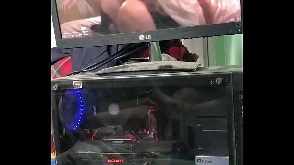 Tim ban gai de chich