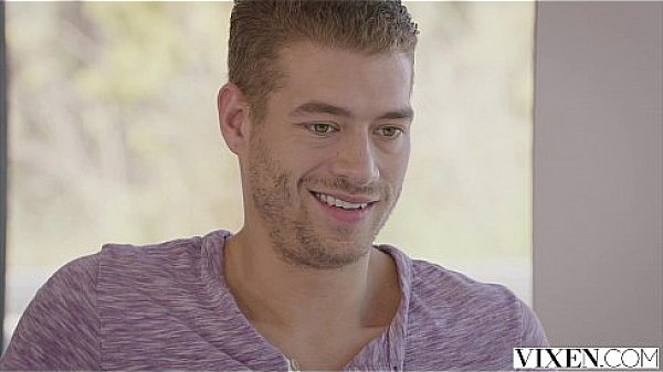 VIXEN I Got Naked For My Stepbrother and He Couldn't resist