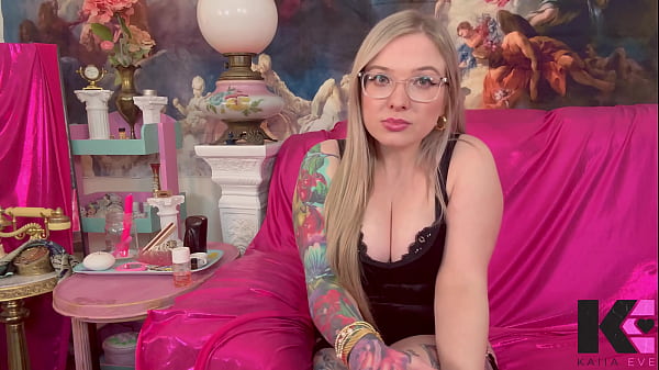 Ex-GF Gaslights You to Gain Weight & Plump Up  