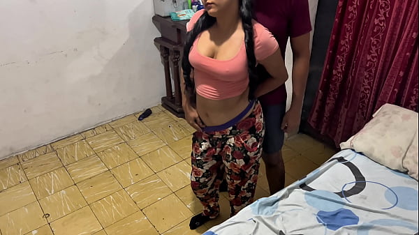 Me le regalo a mi amigo y me muestra su enorme pene ! para que le haga la mejor mamada de su vida hasta tragarme su leche